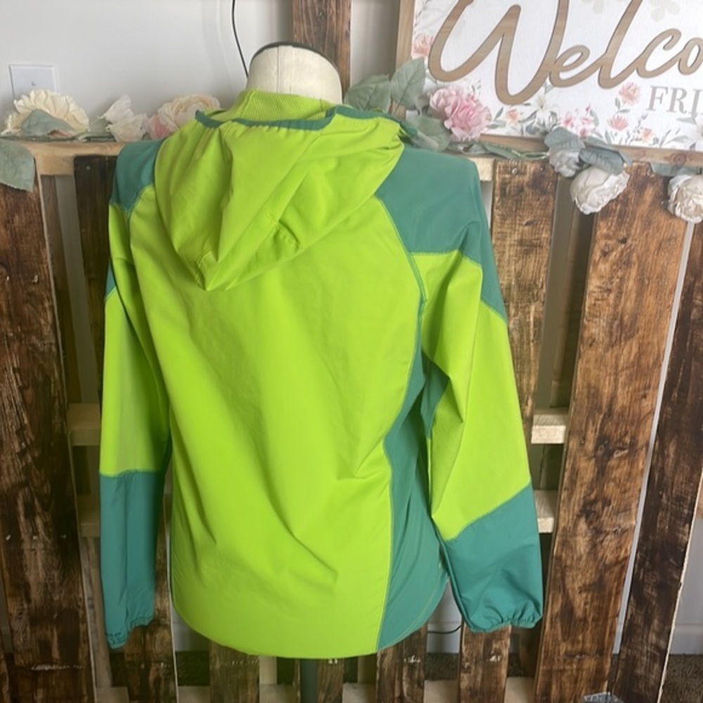 Columbia sportswear jacket Omni shield, lime, green hooded, full outerwear Sz S - Picture 10 of 10